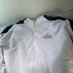 The North Face Sweater 1/4 Zipper Size S White with Dark Grey Sleeves